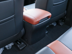 2020款 2.3T 自动两驱柴油豪华型国VI长货箱M9T
