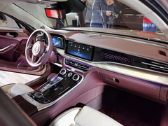 2020款 3.0T 智联旗领四座版
