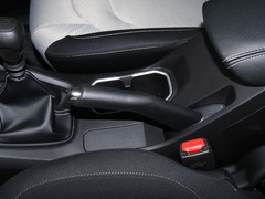 2020款 1.5L 手动标准型 国VI 