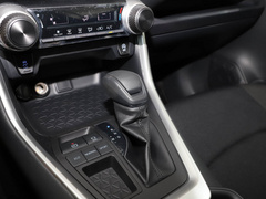2021款 2.0L CVT两驱都市版