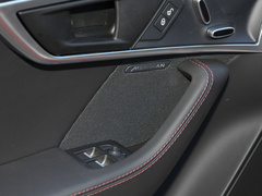2020款 2.0T 赛旗版