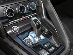2020款 2.0T 赛旗版