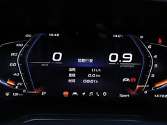 2020款 1.5T 人脸识别全自动泊车太空逍遥版