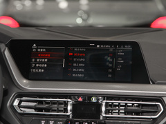 2021款 225i 四门轿跑车 M运动曜夜套装