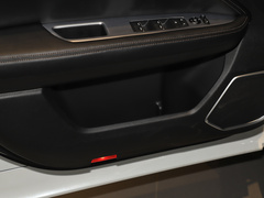 2020款 370TURBO 两驱豪华版