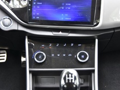 2020款 1.5T 手动运动版