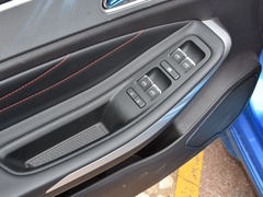 2020款 1.5T 手动运动版