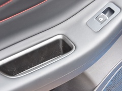 2020款 1.5T 手动运动版