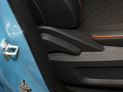 2020款 1.5L CVT尊贵版