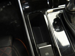 2020款 1.5L CVT尊贵版