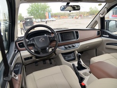 2020款 M5L 1.6L 7座豪华型