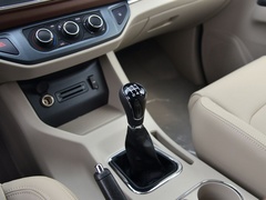 2020款 M5L 1.6L 7座豪华型