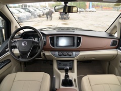 2020款 M5L 1.6L 7座豪华型