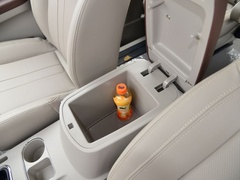 2020款 M5L 1.6L 7座豪华型