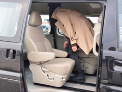 2020款 M5L 1.6L 7座豪华型