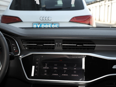 2020款 allroad quattro 探索家 55 TFSI 尊享越野型
