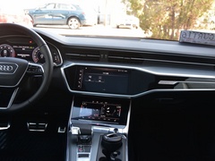 2020款 allroad quattro 探索家 55 TFSI 尊享越野型