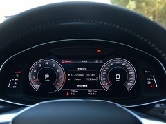 2020款 allroad quattro 探索家 55 TFSI 尊享越野型