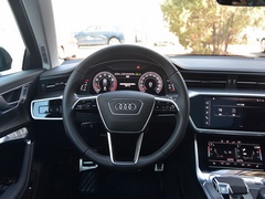 2020款 allroad quattro 探索家 55 TFSI 尊享越野型