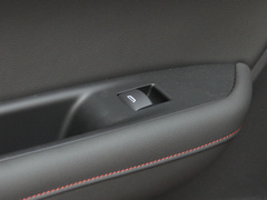 2020款 RS 650T Twin-Clutch四驱7座擎版