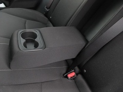 2021款 HATCHBACK 220TURBO 手动驾趣控