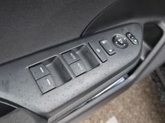 2021款 HATCHBACK 220TURBO 手动驾趣控