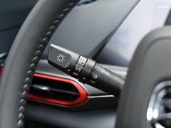 2020款 1.5T 旗舰型