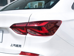 2020款 320 自动悦享版