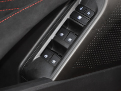 2020款 2.0T 柴油四驱阿拉善版