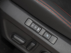 2020款 2.0T 柴油四驱阿拉善版