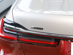 2021款 M760Li xDrive V12 耀影特别版 