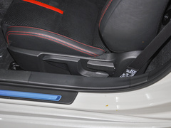 2022款 2.4L 手动版