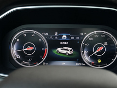 2022款 2.0T DCT两驱智联旗悦版 五座