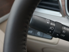 2022款 2.0T DCT两驱智联旗悦版 五座