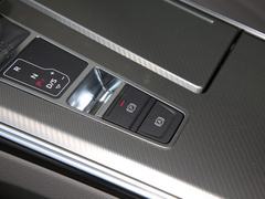 2020款 45 TFSI quattro 臻选致雅型