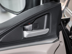 2020款 M5 1.6L 7座豪华型