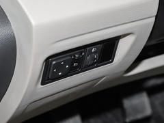 2020款 M5 1.6L 7座豪华型