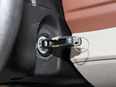 2020款 M5 1.6L 7座豪华型