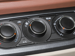 2020款 M5 1.6L 7座豪华型