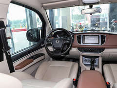 2020款 M5 1.6L 7座豪华型