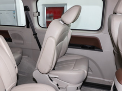 2020款 M5 1.6L 7座豪华型