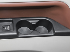 2020款 M5 1.6L 7座豪华型