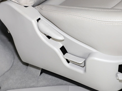 2020款 M5 1.6L 7座豪华型