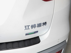 2020款 2.3T 汽油自动四驱豪华版 5座
