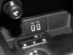 2020款 2.3T 汽油自动四驱豪华版 7座