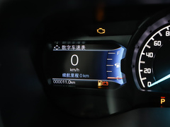 2020款 2.3T 汽油自动四驱豪华版 7座