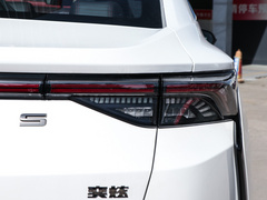 2020款 230T 自动炫目曜夜骑士版