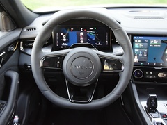 2021款 2.0T Ultra 六座
