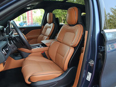 2020款 3.0T V6 四驱总统版
