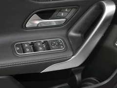 2020款 改款 A 200 L 运动轿车动感型